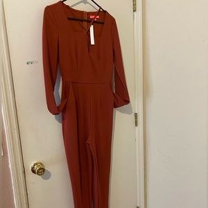 Full body, long sleeved pocket jumper